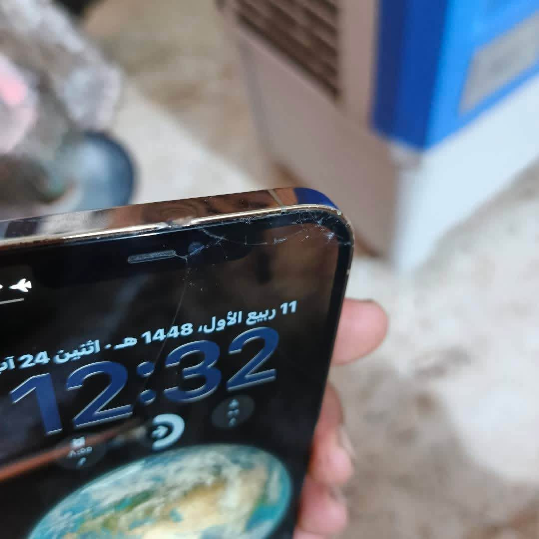 لسلام عليكم ايفون 12ذاكره 256برو ماكس مبدل شاشه وكاله شرط وبطاريه وبي ظربه بلحساس مامثره ابد سعر 250او مراوس بدراجه اتصال *********** السماوا, المثنى
