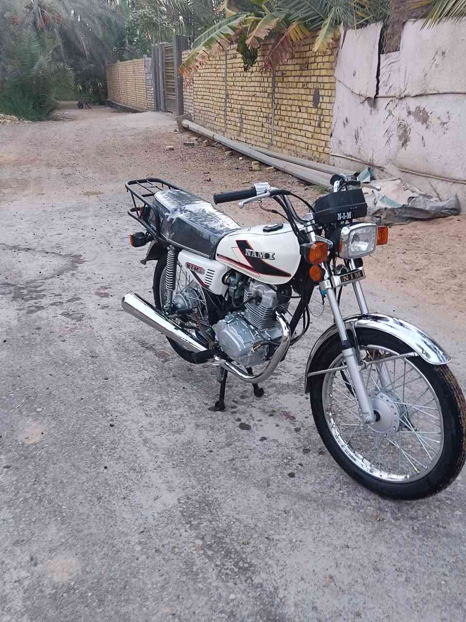 سلام عليكم نامة امتياز للبيع 🏍️
موديل 2025 لون ابيض ⚪
سعر :665 💵
مكان محاويل 
*********** 📞
*الرقم مابي واتساب
