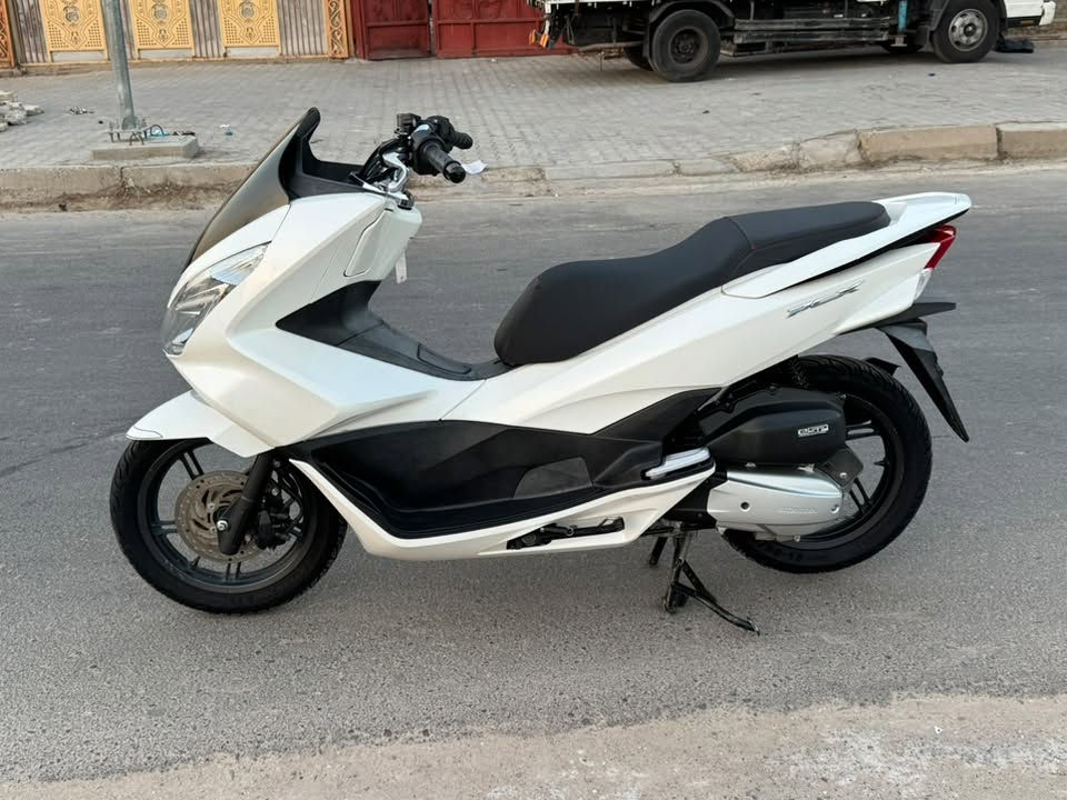 سلام عليكم خوان Pcx جيل ثاني ياباني مكفوله كفاله عامه Jf دراجه بل كارتون ماشيه 25 الف. سويجات 2.  وصل معرض موجود صارلهه شهرين من نازله تتعب تكول جديده. دهن موتل بانزين محسن.  حساس زدحام حساس ستان كلهه شغال.  حته عده موجوده مكاني بغداد. بلديات. ***********
