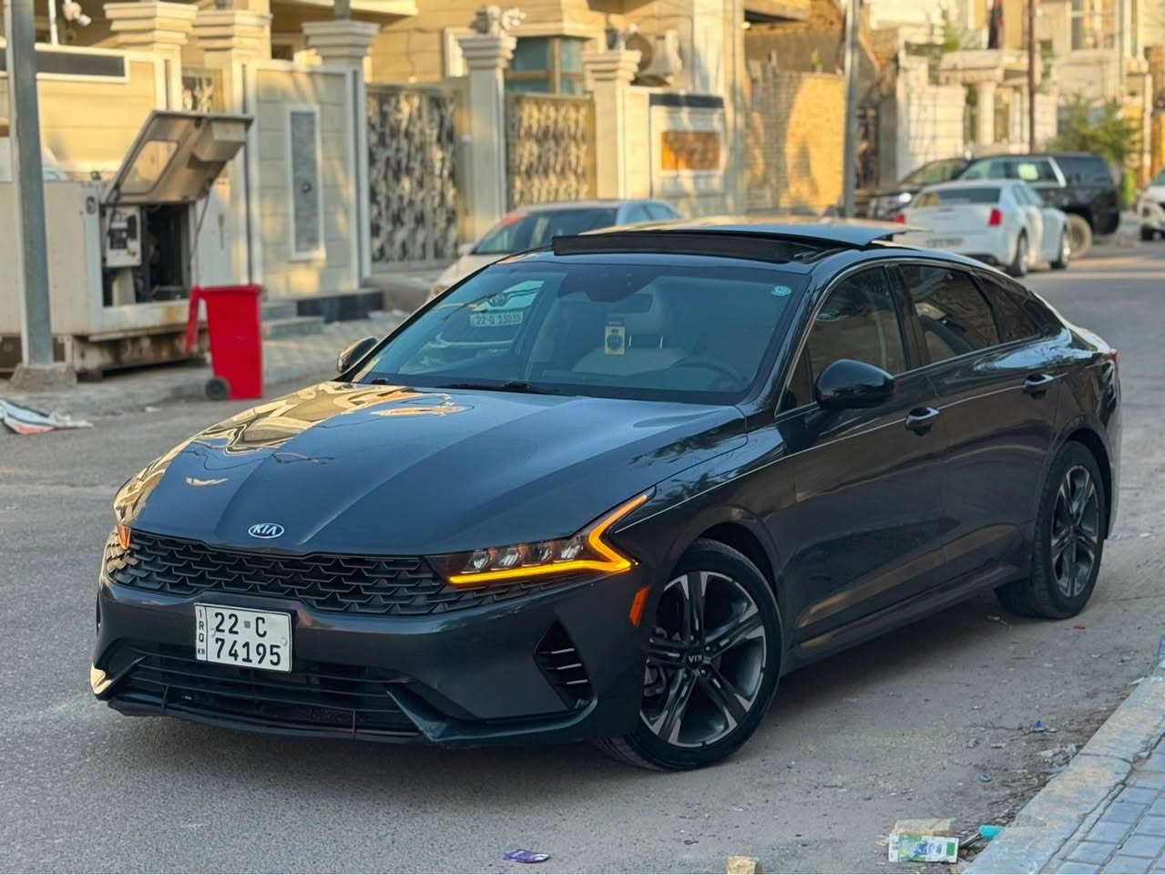 سلام عليكم 
كيا كي فايف وارد أمريكي فول موصفات 
Exاعلى فئه 
حادث سياره جاملغ امامي فقط وبلعراق صار بيها صبغ باب والباقي كفاله 
سعر 160
عنواني بصره 
*********** Singapore
