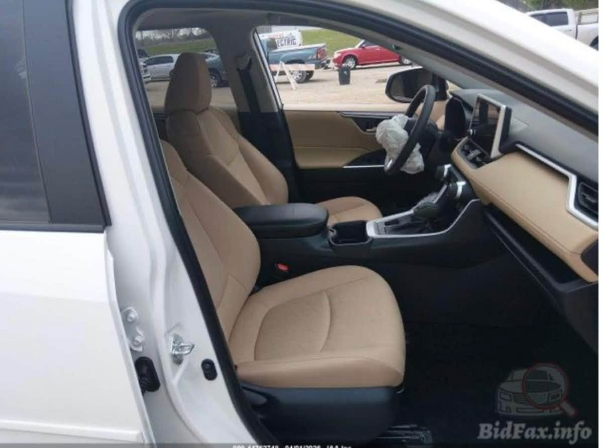 ‼️واصل ميناء يعني اسبوع تستلم السيارة ‼️

تترقم شمال

(((مكتب اسديرة لتجارة السيارات)))

نوع السيارة Toyota Rav4 Xle 

الضرر موضح في الصورة

السعر  اتصل وتدلل

للاستيراد يرجى التفضل بزيارة المكتب 

📍موقع المكتب: اسديرة طق طق قرب مول انيس 

للاستفسار :

***********

اهلاً وسهلاً بكم ونشكر ثقتكم بنا💙

نص مكتوب في الصور:
- 000-44762748-04/01/2026-IAA Inc. BidFax.info
- BidFax.info 000-44762748 - 04/01/2026 - IAA Inc.
- BidFax.info
- 000-44762748 - 04/01/2026 - IAA Inc. BidFax.info
- 000-44762748 - 04/01/2025 - IAA Inc. BidFax.info