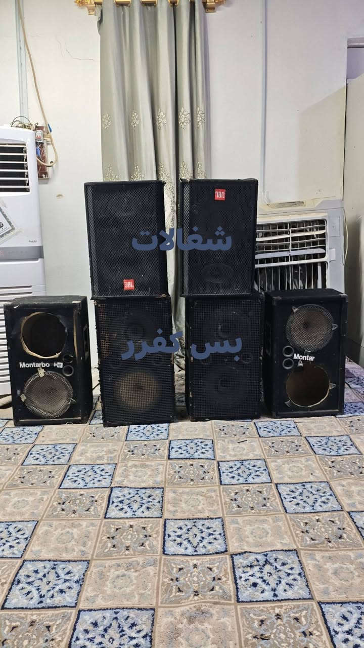 سماعات للبيع ربعه عاطلات بس كفر و2شغالات سعر تصالل على رقم ***********
