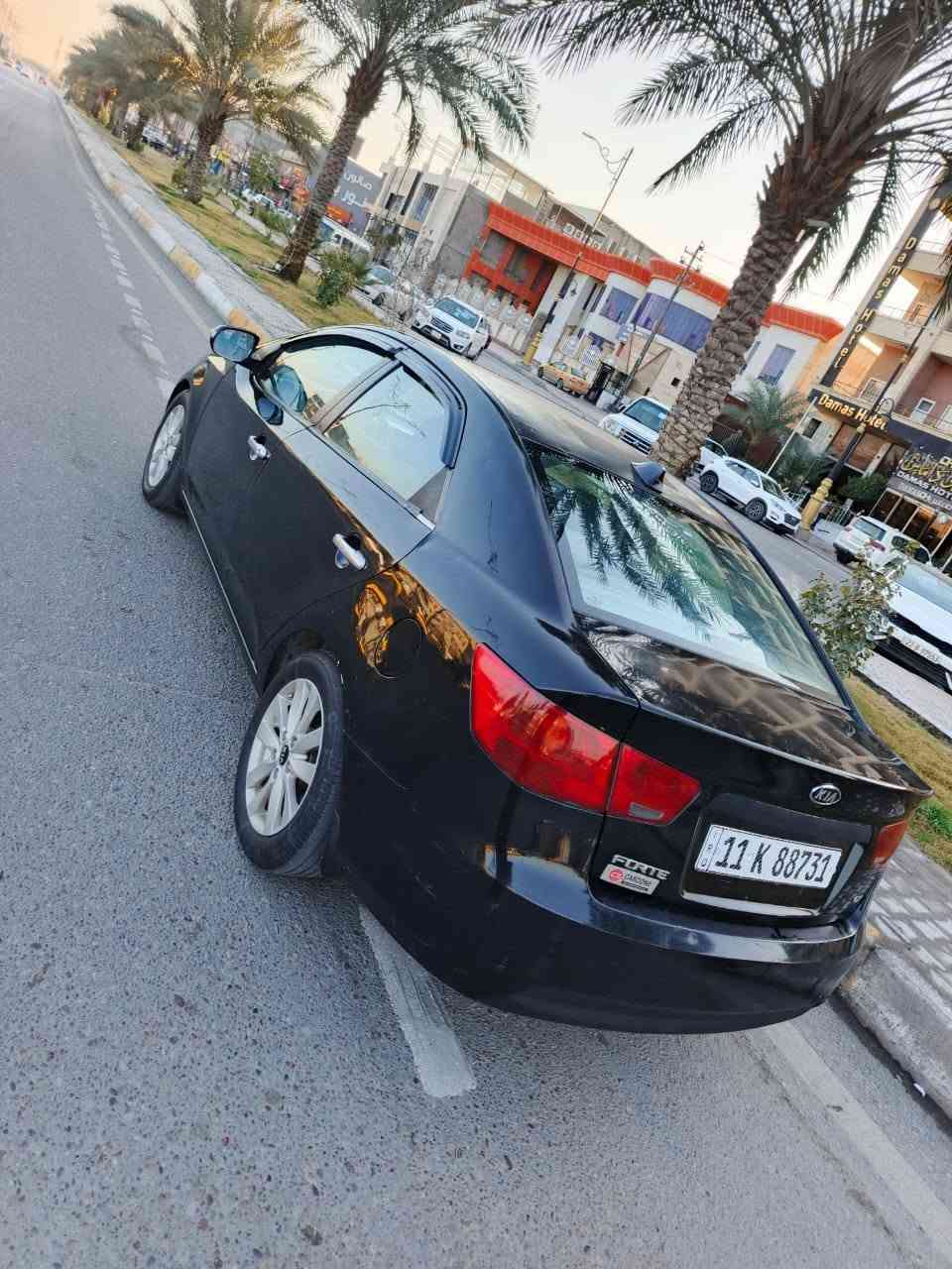 سلام عليكم
كيا فورتي 
2010
وارد امريكي 
حادثهة جاملغ امامي وبنيد
بيهة قطع صبغ 
ابيع حزام 
مكينه ٢٠٠٠ جديده 
كير بي عتعته 
تبريد ثلج 
صدر امامي خلفي جديد
رقم بغداد بأسمي 
السعر 76
الرقم ***********
مكانهة بغداد
