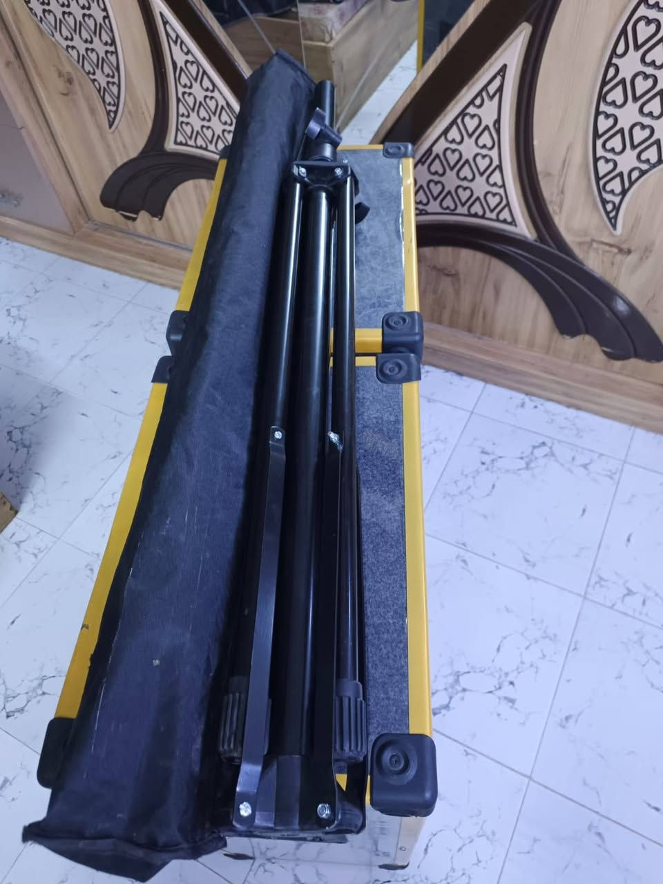 السلام عليكم جهاز للبيع جديد استعمال مره وحده  كامل ستاند ويا عدد ٢ ومثل ماشوفون بالصور نضيف كامل مابي نقص  مكان بغداد/***********
