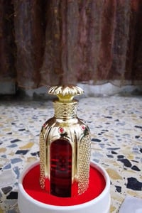 عطر عود • دار السلام
