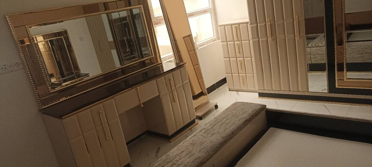 للبيع غرفه نوم ماركه للاستفسار اتصل ***********
