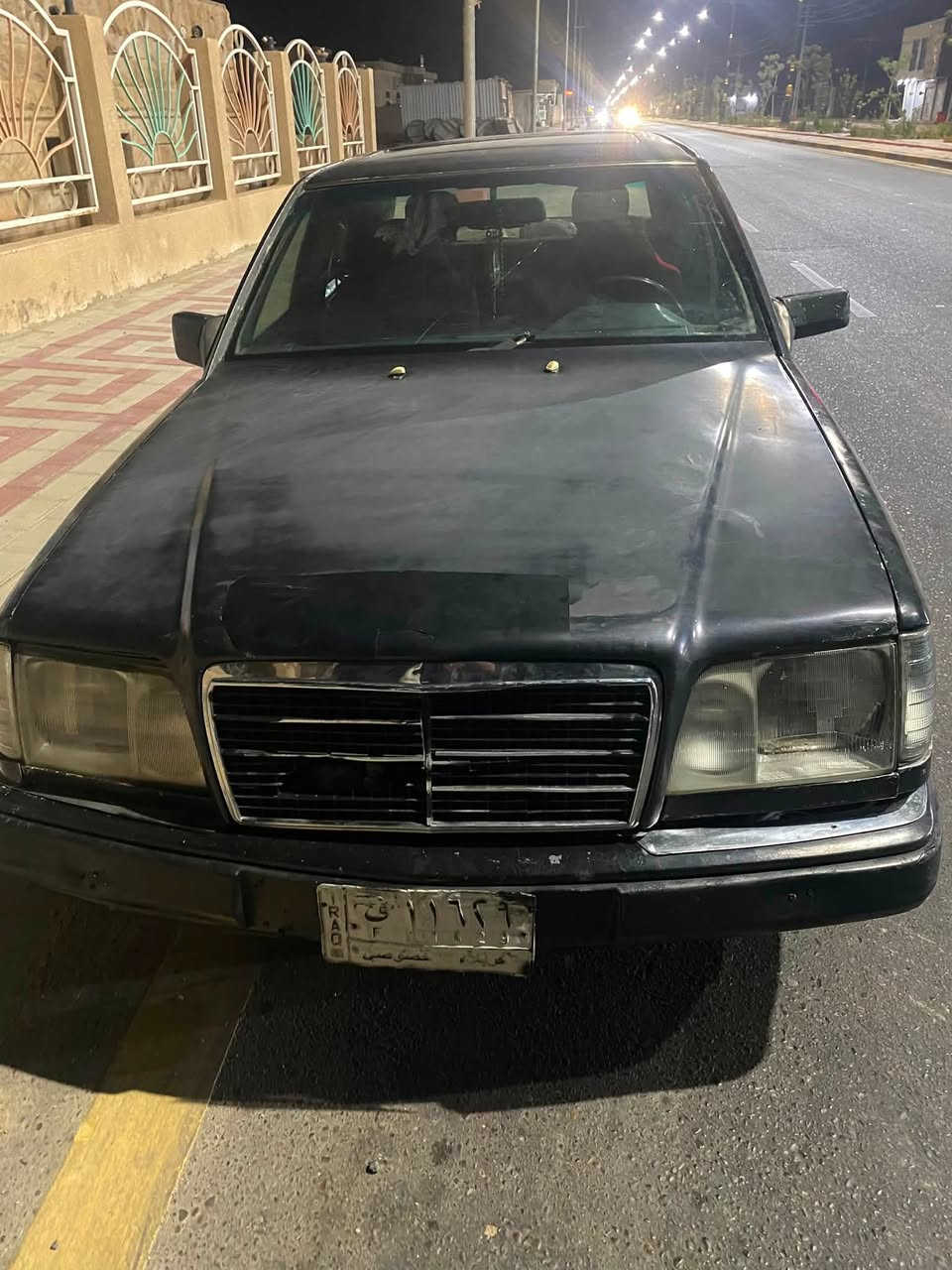 السلام عليكم اخوان سياره 320 بيبي سياره مال تعمير كير ومكينه 3000ياباني الكير والمكينه زينات بس نقص حداديه رقم كربلاء السعر ٢٩ بي مجال  ***********/***********
