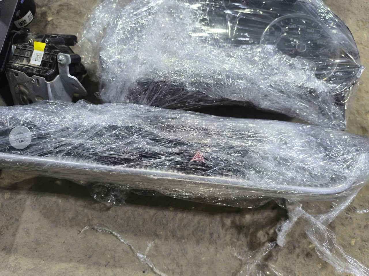 غراض k5 حاوية نظافة ١٠٠٪
_حداديه امامي 
مشط ستيرن نظافة ١٠٠٪
                                                                                  ABS
تحكمات الكير 
دكتات تبريد مع البصمه 
ساعه كيجات 
حزام امان ٢
دركة ستيرن مع جهاز ستيرن 
دواسة سايد بريك 
فلينه جنطه 

 ‏استعمل هذا الرابط للانضمام إلى مجموعتي في واتساب: https://chat.whatsapp.com/BQ6MYItfGBU8UvtS19G8Ay?s=sh&p=a&mlu=4

توصيل جميع المحافظات 

***********  اتصال 
*********** واتساب
