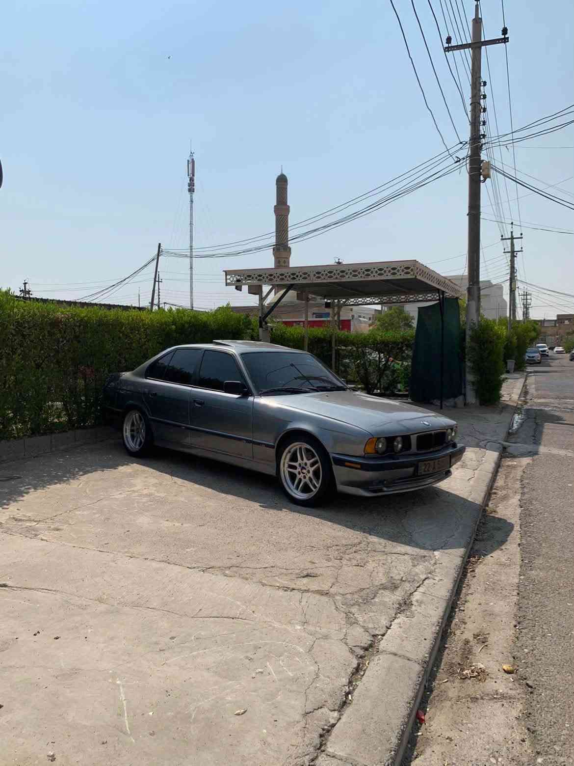 سلام و عليك  موديل ١٩٩٢  فول مواسفات  توماتيك ٥٢٥ بيلاقيه تله فون شاشه ايباد  مواسفات فول فول تبريد  گير و معرك بشرت سياره سنويه جديد وكاله و تعويل بشرت يسعر ٦٥$ مجال خرامه ٤$ بعدل معاملها ارجعلك الغرامه ***********
مكانك اربيل ***********
