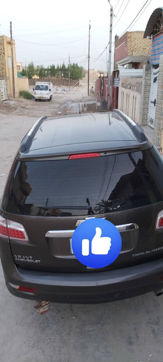 السلام عليكم 
سيارة شوفر بلايزر  موديل ٢٠١٣ خليجي رقم بغداد باسمنه سبعه راكب محرك ٦ سلندر 
حادثه فقط جاملغ امامي 
تبريد ٣ قطع 
السعر ١٠٥ وبيه مجال مكان سياره حله شارع ٦٠ لاتفاصيل اكتر اتصل
***********
