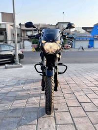 دراجه بولسر لبيع مديل 2023بعدهي زيرو مال بيت رقم سنويه رقم نكليزي بغدا...