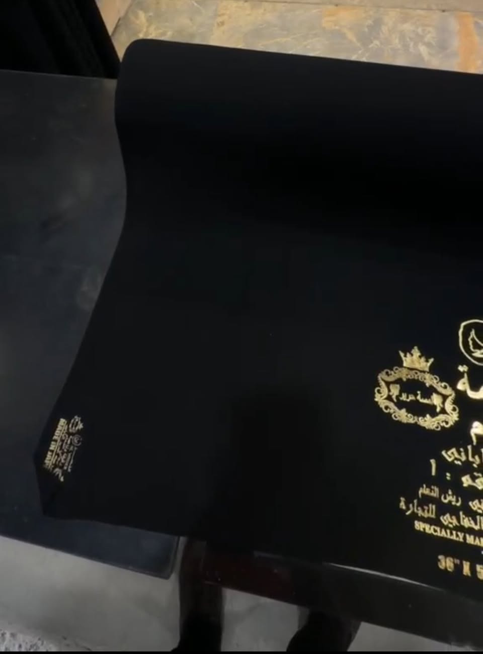 خياطة يد ✋حسب طلب الزبون 💐
متوفر قماش انواع العباء 👑
متوفر خدمة توصيل 
ماعليكي غير انو تختاري الفصال واحنه انجهزه ❤️
متوفر للحجز المراسله خاص او واتساب ***********
متوفر خدمة توصيل لجميع محافظات العراق 🇮🇶
