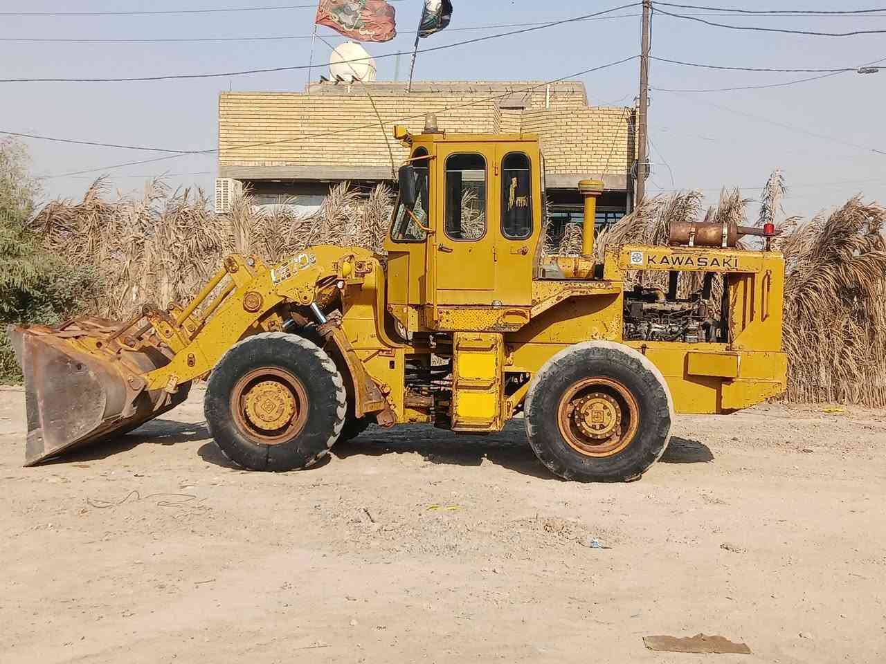 سلام عليكم للبيع شفل كاوسكي بي موديل 83 رقم بغداد انكليزي بريك 4 وياله جاهز للعمل رقم الهاتف ***********
