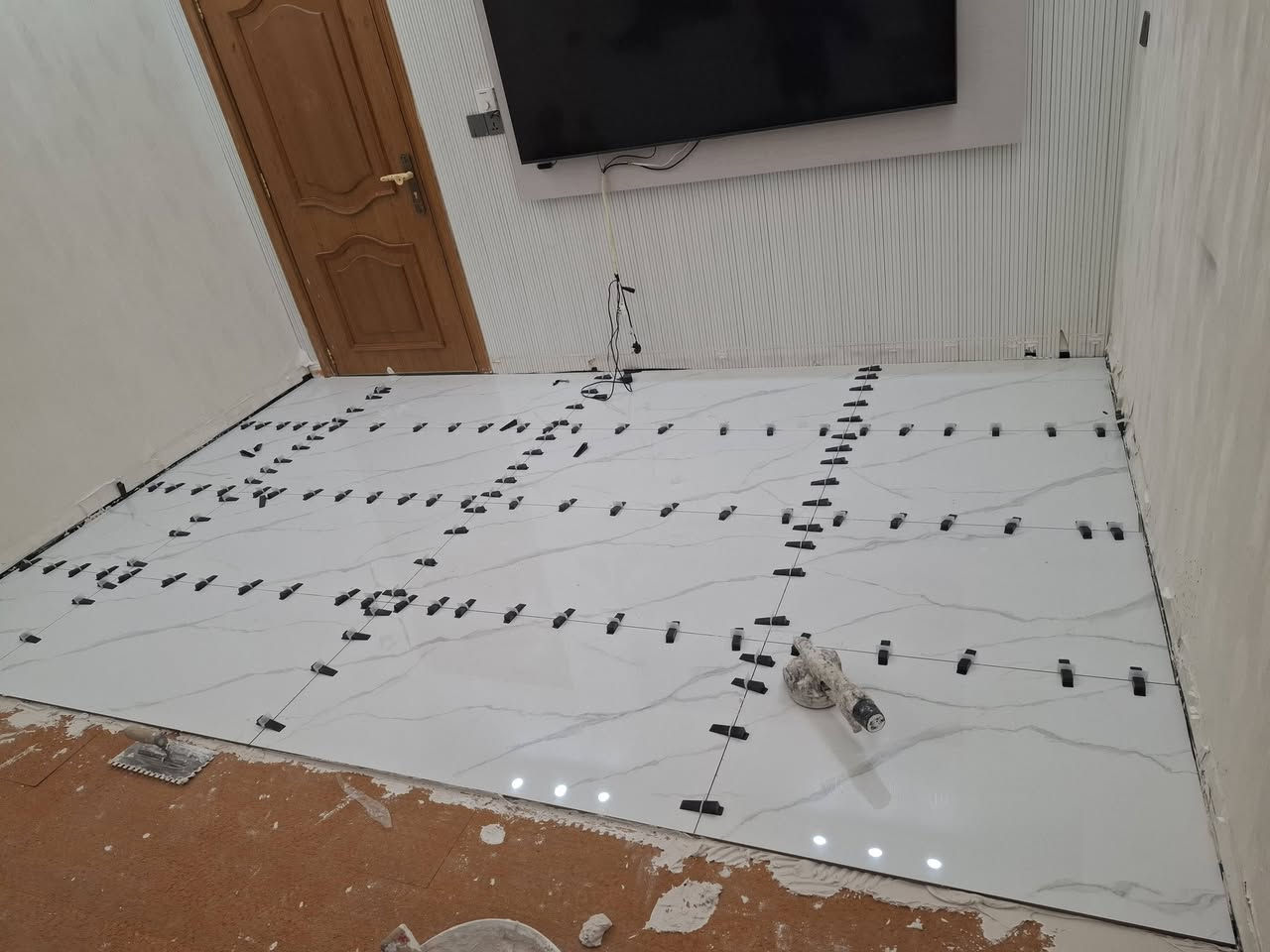 خلفة سيراميك جدران وارضيات
عمل #درجة_اولى
#بغداد
***********
