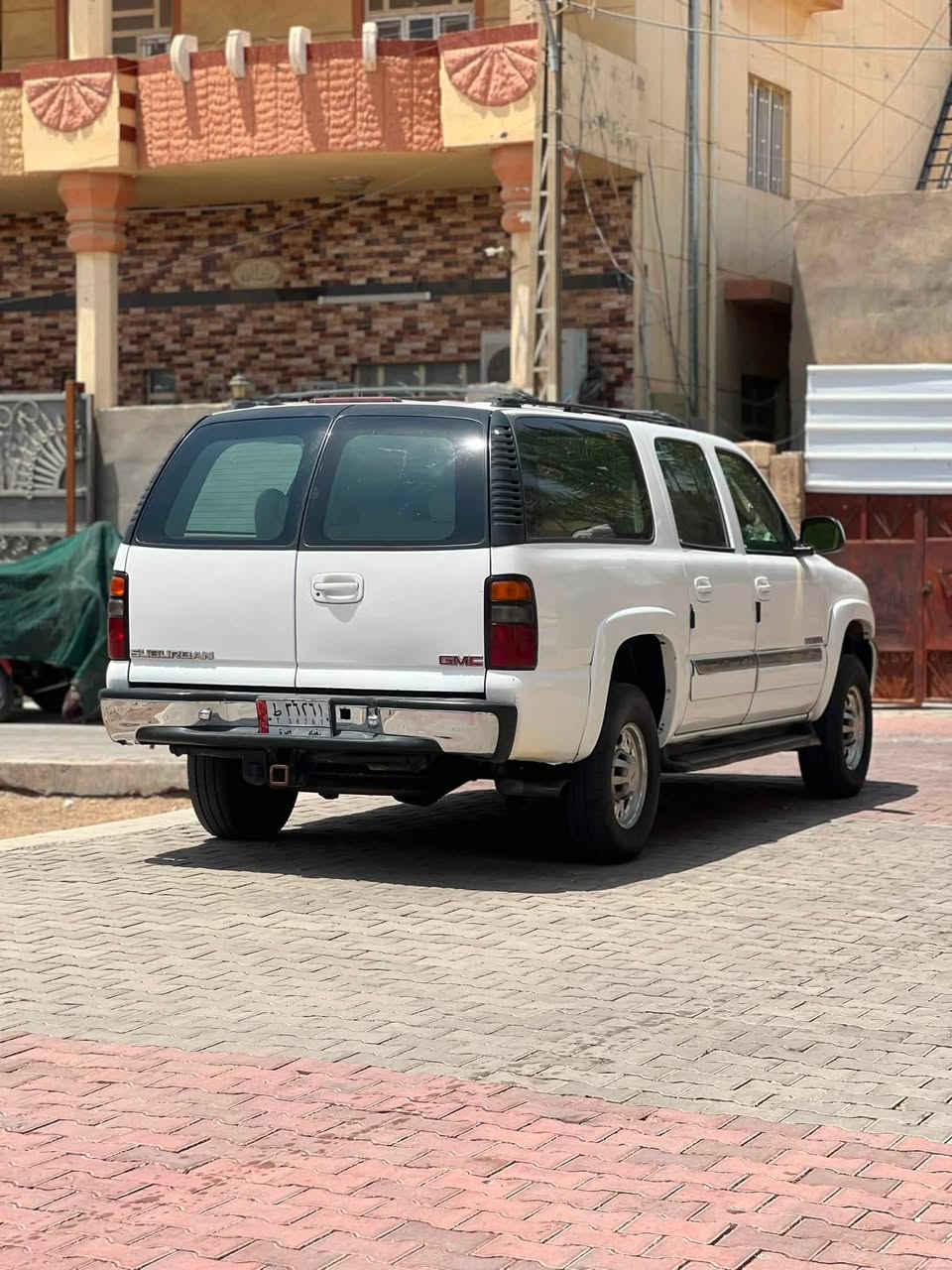 سلام عليكم جمسي موديل 2004 رقم اجره بغداد سنويه لحد 28  سياره جاهزه من كلشي مكينه 6100 كير 1000  خطه رمادي بغداد  اصوليه بت اصواليه. بيع او مراوس بيوكن فحل او 6 برغي  مكاني الرمادي. تفاصيل اكثر خاص او الاتصال ***********
