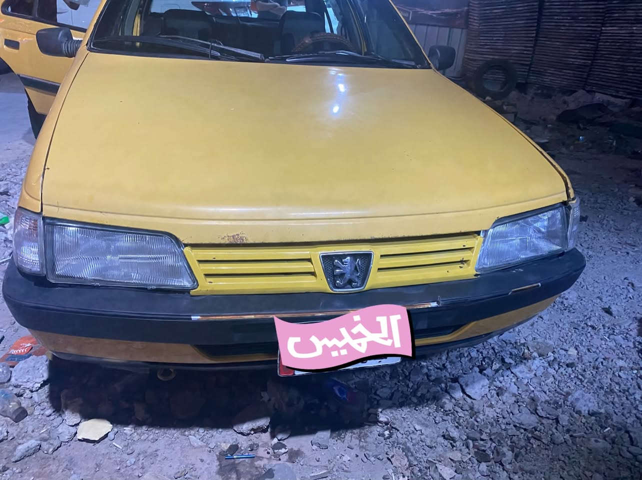 سلام عليكم اخواني بيجو روى موديل 2010 سياره مال شغل تبريد نفص جوزه بس وصالنصه طاكه  السعر 18 وبيه مجال 
مكاني بغداد ***********
