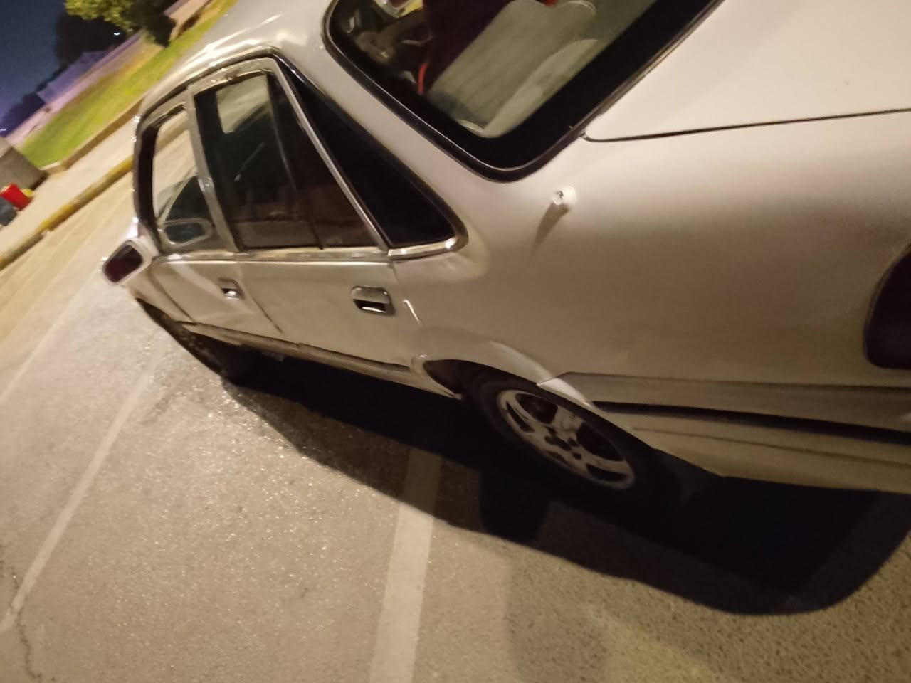 السلام عليكم لبيع دايو برنس موديل 1996رقم مشروع وطني منتخبا سنويتها   راعيها بل كوت وسياره هم بل كوت كير مكينه كفاله  حداديه 90/100  سياره خير من الله  سعرها 36 وبيها مجال بسيط رقم الهاتف *********** مكانها واسط كوت الفلاحية
