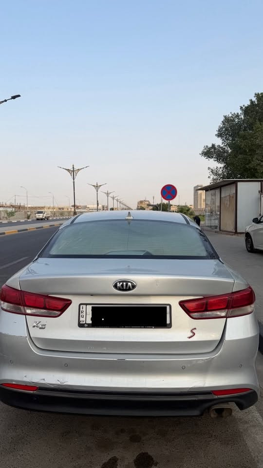 اوبيتيما  كي 5 موديل 18 بانزينن بانزين مكانها البصرة
متومة شمالي طبق الاصل 
 سيارة كارتون ماناقصها اي شي  مال جناي 
 كير  كفالة مكينة  تخبل  2000 دوش والتبريد  شرط ثلج 
كشنات جلد
حساسات خلفي امامي 
 تحكم ستيرن وشفتات ستيرن 
 نظام ايكو ومانع انزلاق 
شاشة وكامرة دوارة 
كهربائيات فول  ولدات  امامي  ولايتات زنون 
 تخم تاير جديد وسبير جديد 
 السيارة بالواقع احلى من الصور  
سعرها 63 بيها مجال للشراي  ومكانها البصرة
مكصوصة جنطة فقط بيع بدون مراوس
***********
