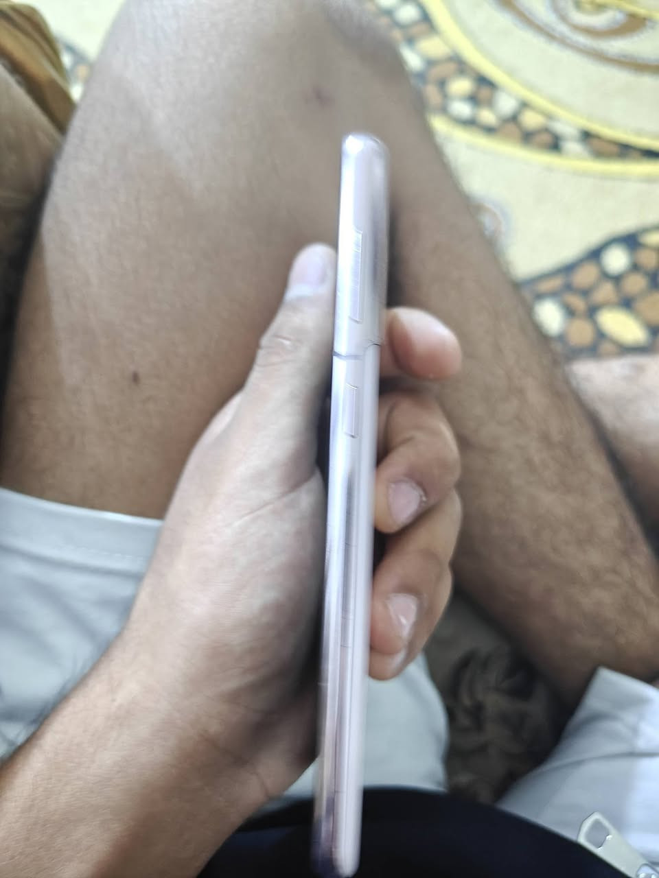 سلام عليكم سامسونج s21 5gمكفول كفاله عامه بدون ملحقات ذاكره 128جهاز كامل ع اخير حبايه كامره نضام معالج 
سعر خاص  مكاني كوت انوار صدر رقم ***********
