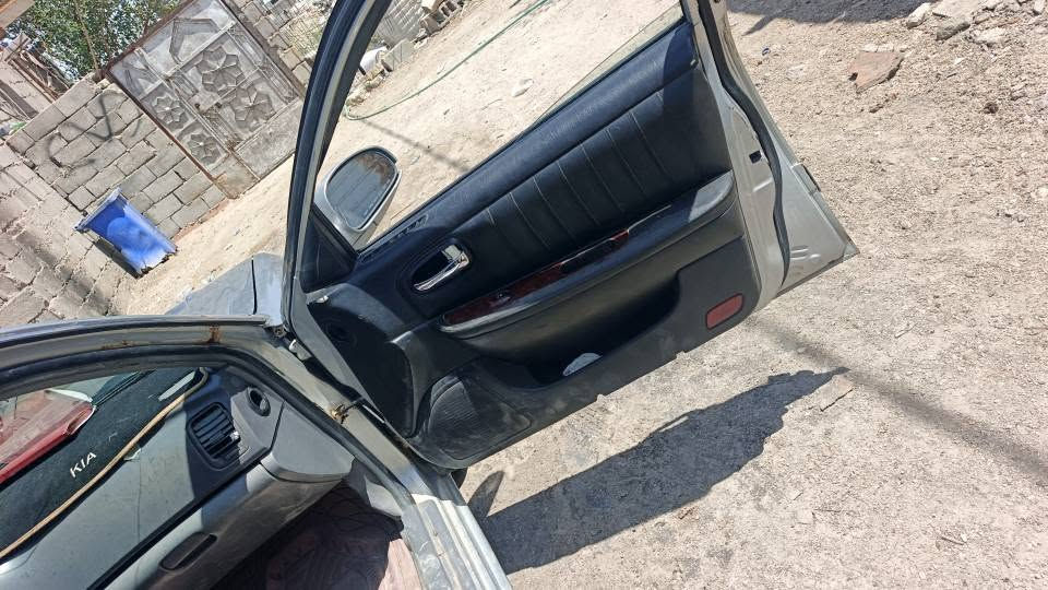 سنويه ٣٠
راعيها موجود 
مكينه حلوه 
كير تمام كير عادي  
حداديه بس داريم شفت بيها واحد يرادله تبديل صفحت السايق 
يرادله اشويه ترتيب مال كهربائيات 
فلوس تصليحها ينكص من سعرها 
بيبان كلهن يفتحن 
لاياتات جددد 
تبريد تدفئه 
شاشه سماعات كله جدد
 مكان السيارة البصرة 
للتواصل وتساب *********** البصرة, العراق
