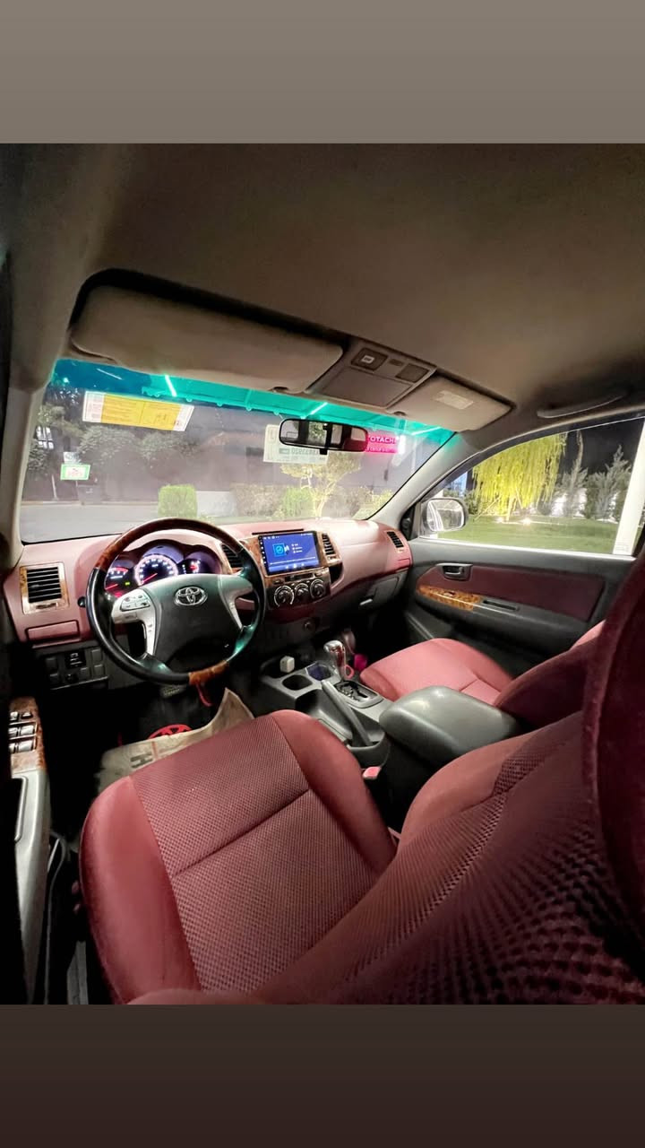 ‏ Toyota hilux 2015 
بيكم هايلوكس 
المحرك/ 4 سلندر 2700بانزين 
الكير / اوتماتيك 
الرقم / سليمانيه الجديد 
الموديل /2015 
شاصي /19 
 شاشة ليكزز
السعر /228$ شويه معاملة 
ما بي صبغ ما بي تبديل شبر بارد بس 
المحرك كير ما مفتوح  بشرت
تخم تاير  صدر جديد 
السياره برغي ما بيها نقص 

الرقم اسيا / *********** السليمانية, العراق
