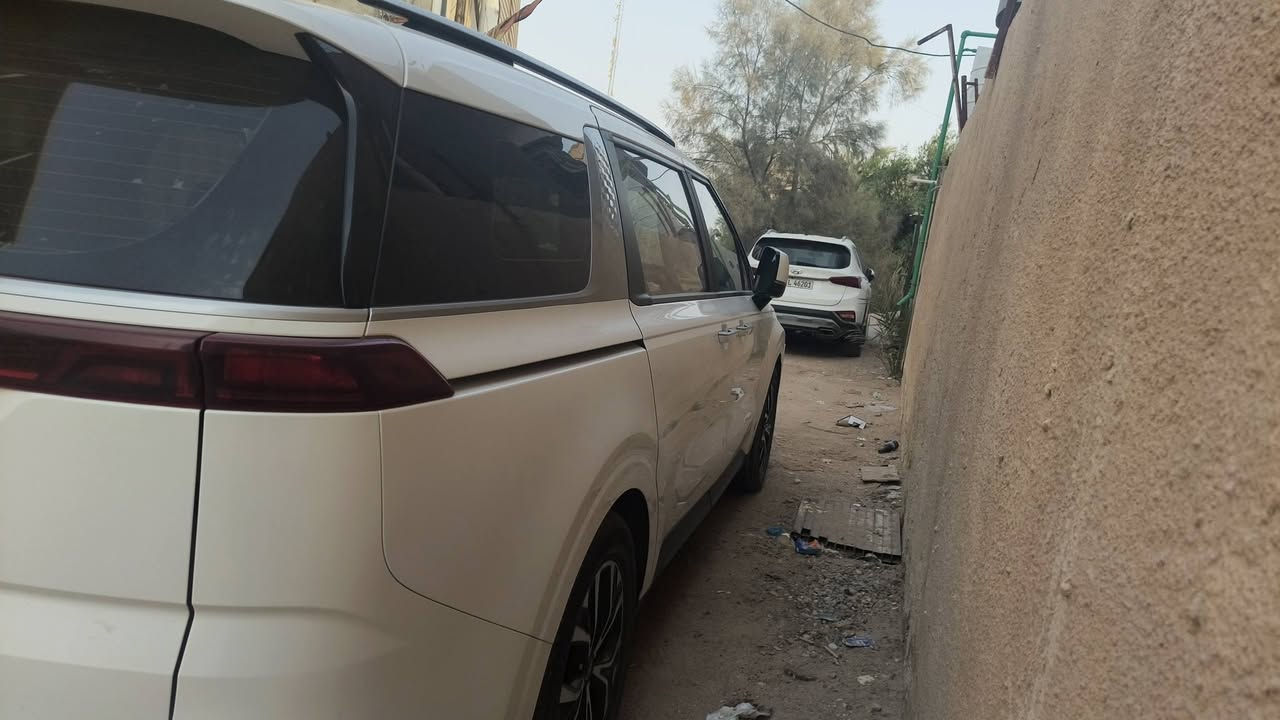 السلام عليكم
#كرنفال وارد كوري2023  كفالة عامة
ماشية 70الف
1- تحكم بالستيرن
2- حساسات امامي خلفي
3- حجم المكينة V6 3500
4-رقم السياره  بغداد دولي
5- شاشة متصلة
6- كامرات خلفيه 
7- بصمة
8- ويل كب 
9- تشغيل عن بعد
10- بيبان كهربائي
11- لاياتات لد
12- لايت زنون
13- اشاير بالمرأة
14- كشنات جلد 
15- ثلاثة قطع تبريد
16- هيترات بالكشنات حار، بارد
17- هندبريك بصمة
18- هيتر بالاستيرن
19- كشنات تدفئه تبريد 
20- مرأة شفط
21- تحديد مسار
22- نظام قيادة سمارت, سبورت,
23-سعره280$
مكان السياره 
البصرة

 ***********
