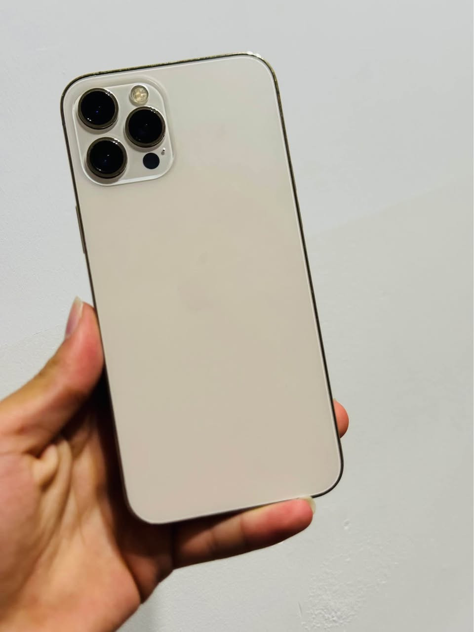 Iphone 12promax
128 1sim
Battry 
شاشەی گۆراوە ئەسلی فەیسی ئیش ناکا باقی هەموی بەزەمان ٢٦٠ هەزار سحری ئایفۆن ١١ هەولێر
*********** 
*********** أربيل, العراق
