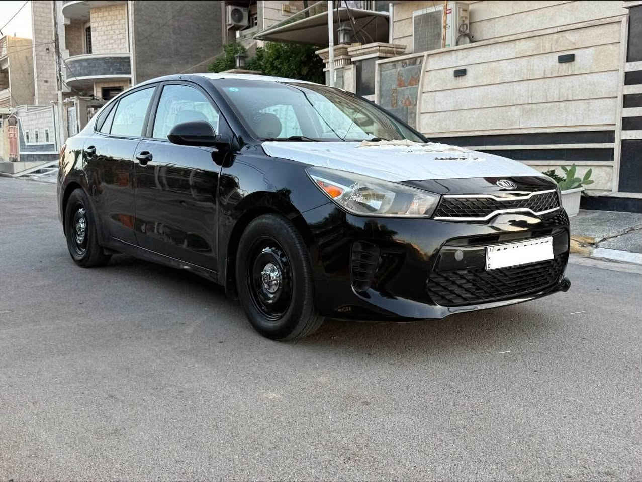 السلام عليكم
كيا ريو 2018 محرك 1600 GDI رقم بغداد دولي بأسمي وارد امريكي السياره بيه حادث امامي وبدل الربع الامامي تبديل بلخارج شغل درجه اولى بيه صبغ بيبان ثنين جهه السايق السياره جاهزه بدون نقص كير ومحرك مكفولات صدر امامي وخلفي جديد تخم تاير جديد منضومه تبريد جديده كهربائيات كله سليمه غرفته جديده جاهزه كلش السياره معروضه ( 82$) وبيه مجال بسيط مكاني بغداد الدوره نهايه شارع 60 للاستفسار ***********
