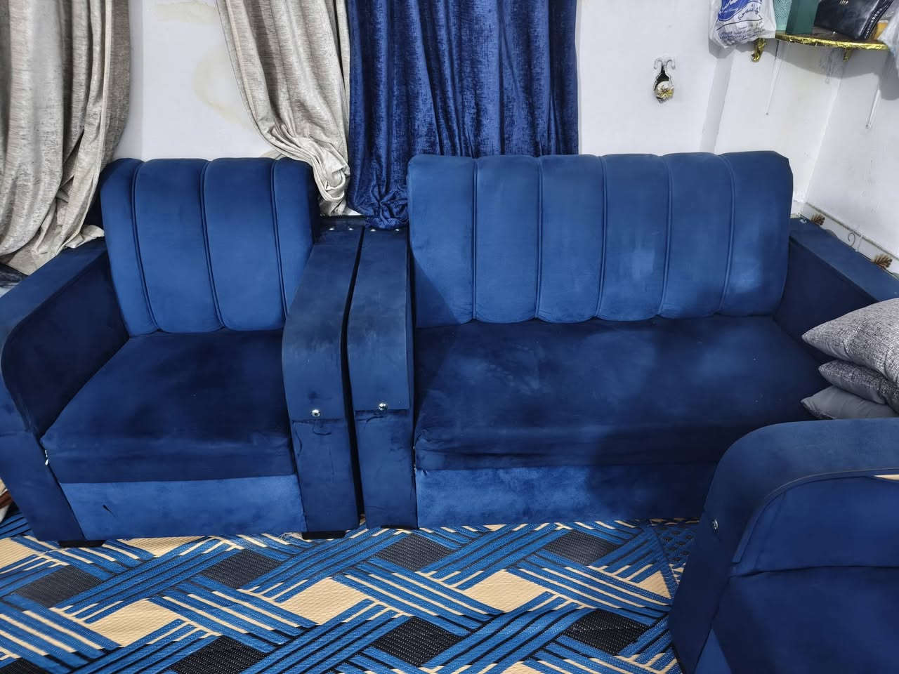 تخم عشر مقاعد للبيع السعر 300الف وبي مجال مكاني كربلاء حي العامل رقمي ***********
