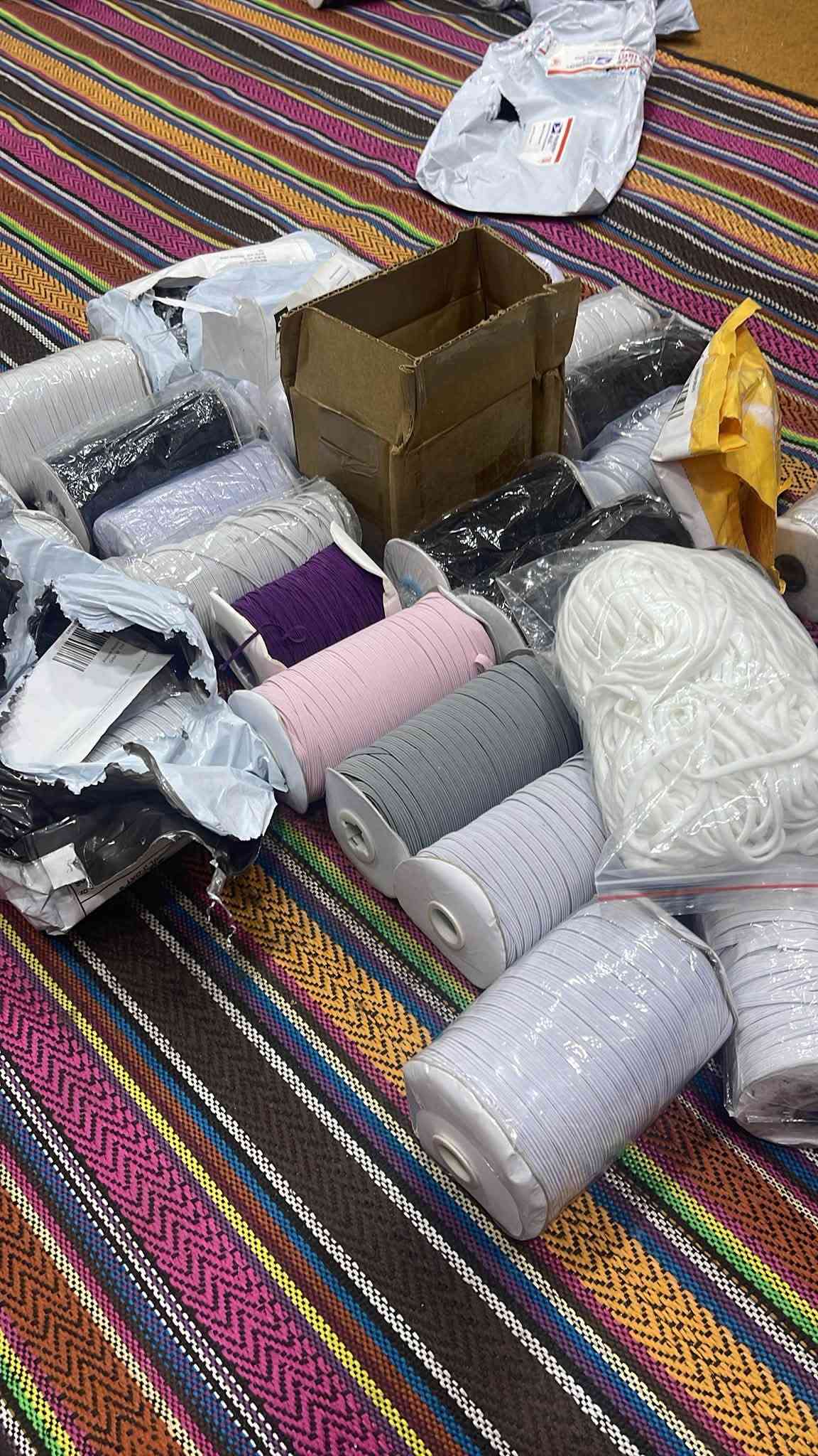 لاستيك برازيلي • ٥٠ رولة • ٢٠٠م و٣٠٠م