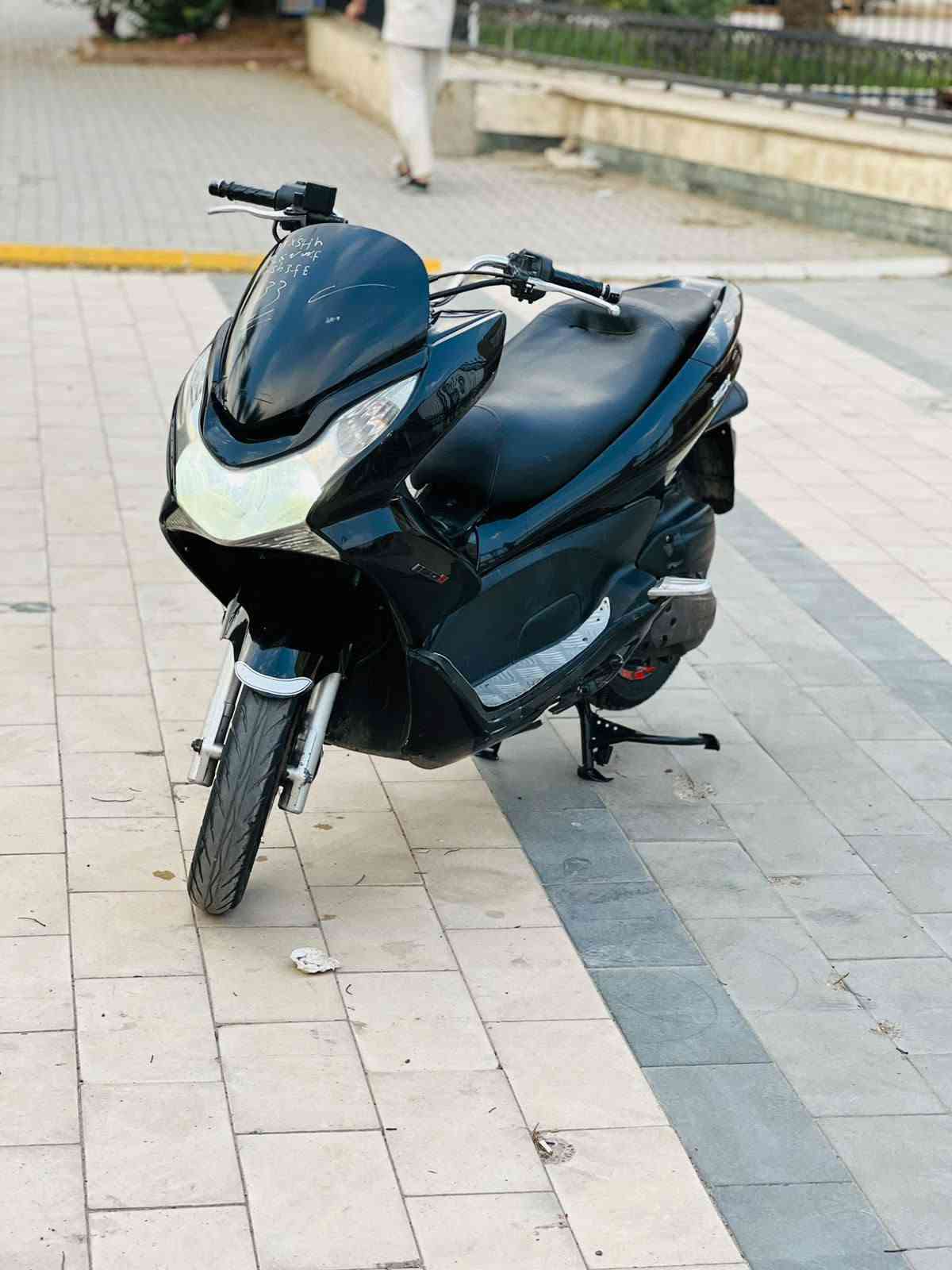 PCX جيل الاول • ١٥٠ • ماشي ١٩الف