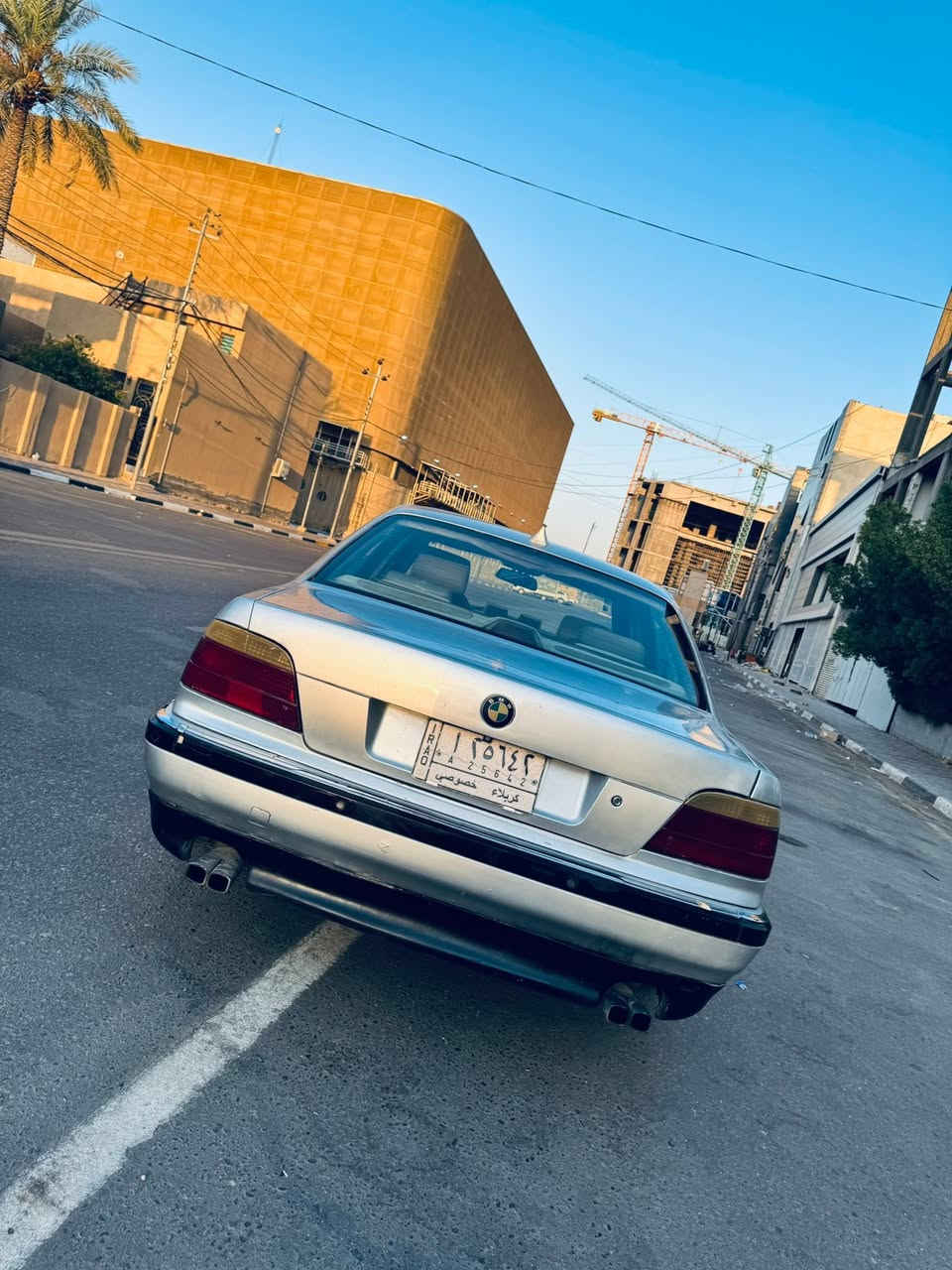 الحلوه للمراوس مواصفاتهة غنيه عن التعريف 740i اصل السياره حلوه وتجي اطلعك تراي بيهة وتاخذهة /***********
