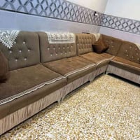 ديوان • قابل تفاوض • واتساب