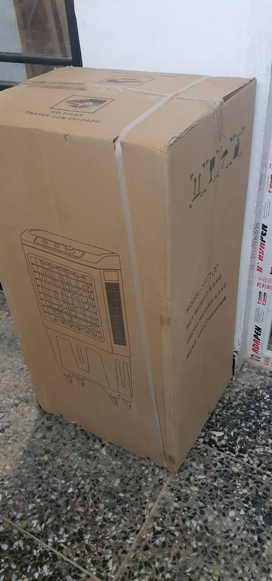 للبيع مبرده حجم وسط ممتازه/ 60 الف
كنفيره جديده بالكارتون / 90 الف  يوجد ٣ قطع فقط

بغداد التاجيات 

***********
