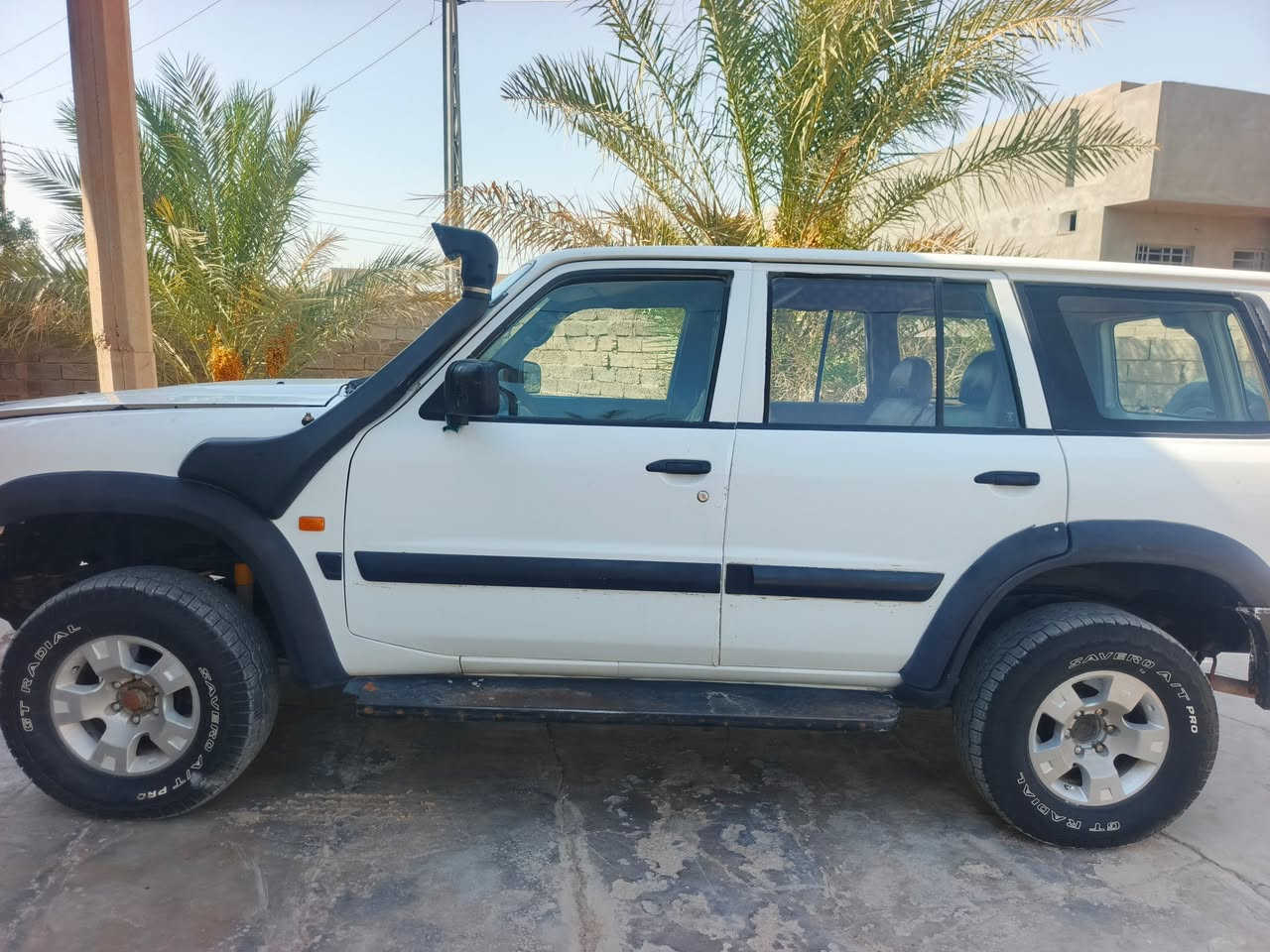 سلام عليكم
نيسان باترول 2002 سلك محدثة سفاري رقم بغداد إنكليزي بسمي بغداد اصولي مو شمالي ومشاكل الشمالي معروفة بالعلوج والكلك 
محرك 4500 جديد شادة مكفول من التنقيص والتبخير تخم تاير جديد قبل اقل من شهر شادة دبل ولوي اربي رياضي جديد ودعاميات اربي جاهزة للصيد من كل النواحي بيه معجون بس جاملغ الخلفي اليمنية أثر ضربة السبير مو حادث وبيه مكانات صبغ بخ بدون معجون القمارة والتكم بلادي ومكفول من الصبغ  العنوان ديالى قزانية السعر 90 ورقة ( *********** )
