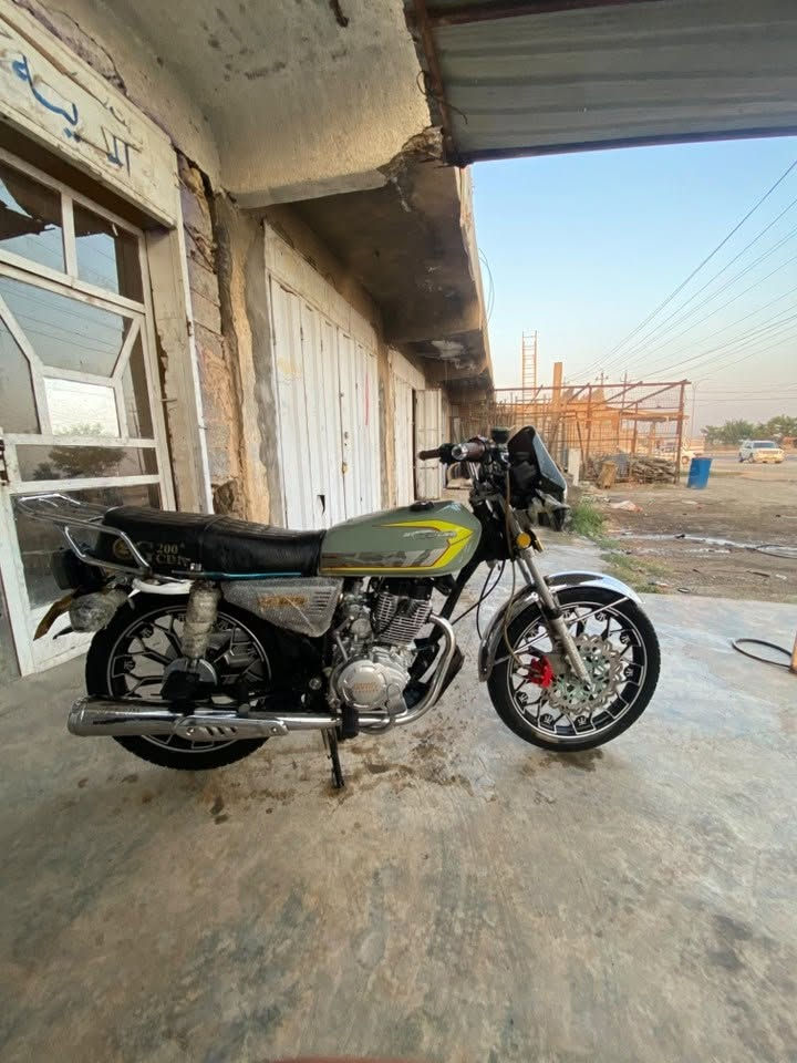 سلام عليكم موطور للبيع موديل2025فول نضافه محرك 200فول كله شغاله وراق كامله ما تحط الف عليه شغل ومشي حلوه حيل السعر 700وبي مجال شي قليل مكاني ناحية يثرب (((***********)
