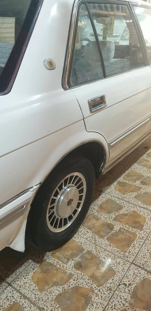 سلام عليكم سيدان للبيع موديل ٩٠ مكينه وكير حداديه تخم تاير مكينه ثنين ونص تبريد شغال رقم بغداد نكليزي بأسمي السعر ٦٧ وبيها مجال قليل مكان السياره ناصريه مركز الاتصال على الرقم ***********
