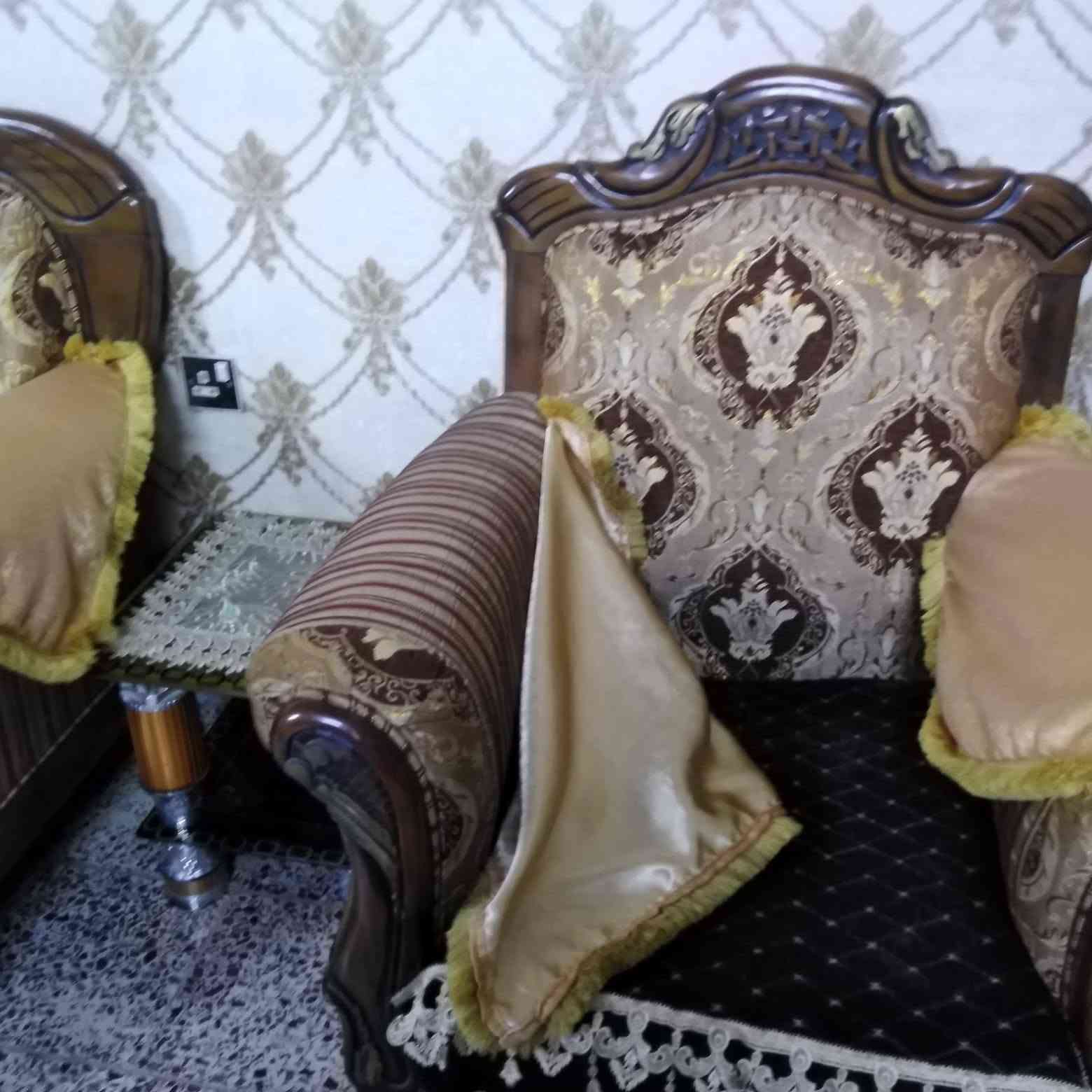 تخم تركي • ١٠ مقاعد • المواصلات الشرطه الخامسه