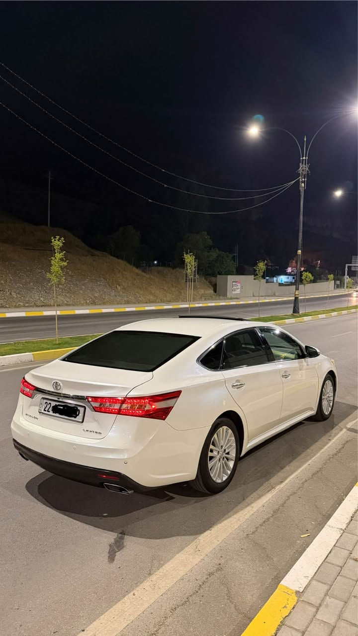 Toyota avalon 2013 limited ئه فه لؤن مؤديل ٢٠١٣ ليميتيد فول مواسه فات خليجى دوو حاسه. ١٧٣ هه زار كيلؤمه تر رؤيه گير و مه كينه ى به شه رته نه كراوه ته وه چوار تاى تازه ى له ژيره سه ياره يه كى زؤر جوان و پاك مه وه . نيو چاملخى دواوه ى بؤ ياخه بيشؤرى ٣ جيگاى بچوكيش كارته هه ر كارته و به قه د بستيكه سه نه وى نوئ يه (185$) محامه له .ژ م *********** أربيل, العراق

