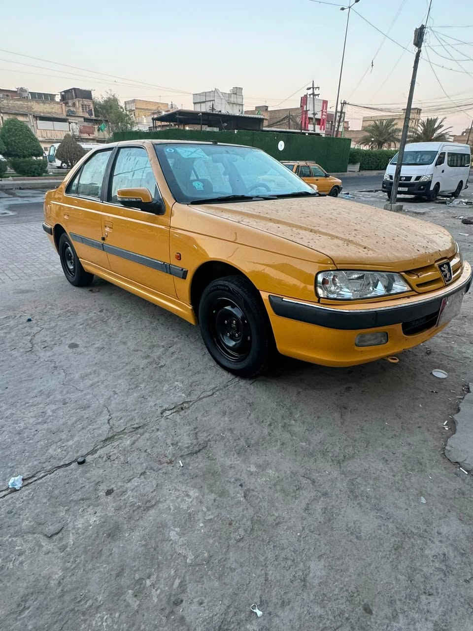 سلام عليكم للبيع بيجو بارص موديل ٢٠١٥ كير محرك جدد تخم تاير جديد صدر مامي خلفي جديد لا ضربه ولا تبديل ولا صبغ فقط بيها جارد كرر فقط جراد بسمي تحويل مباشر تبريد تتفئه كله شغال سياره احلى من صور *********** مكاني بغداد تصل وتدلل سعر ٤٧ تحياتي
