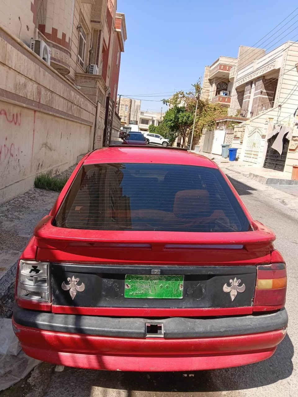 بەناوی خوای گەورە سلاوی خوای گەورەتان لێبێت ئەم گولە سورەمان هەیە دەفرۆشین ئۆپل ڤیکترا مۆدیل ١٩٩٢ مەکینە ٢٠ گێر و مەکینە لۆک بۆ بەستراوە بوخار و هەلمیشی بە نییە ماشاءالله زۆر بە قۆتە لە نمرە ٣ تا ١٢٠ دەڕوا بێ زەخت کردن سلایتە abs پاوەرە کارەبایات و شتی مەزبوتە زینۆنە گیچ و کیلۆمەتر و تەنزیل و گەرمی هەمووت مەزبووتە هەیکەلی زۆر جوان و رێکە سەنەوی و واجیهەیە بە شەرتی أوەلیات و کێشەی مەدەنی رێک مالی کاسبیە و سەیارەی کاسبیە داوای (١٣$) مەجالی برایانەی لێ دەکەین لە هەولێرە سەیارەکە هەموو شتێکم نوسیوە تکایە جوان بیخوێنەوە دواتر تەلەفۆن بکە لە خزمەت داین ژمارەی خاوەنی (***********) أربيل, العراق
