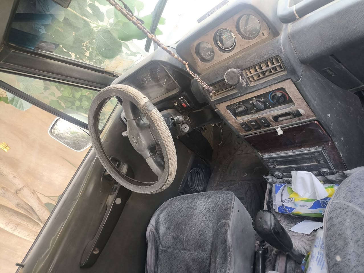 سياره باجيرو موديل 96
سياره نضيفه من محرك
ومحرك 6سلندر 
 وكهربائيات ورقم بغداد نكليزي 
سنويه بسمي وكامله مكمله تبريد مابيه فقط تدفئ 
السعر خاص.... *********** واتساب

