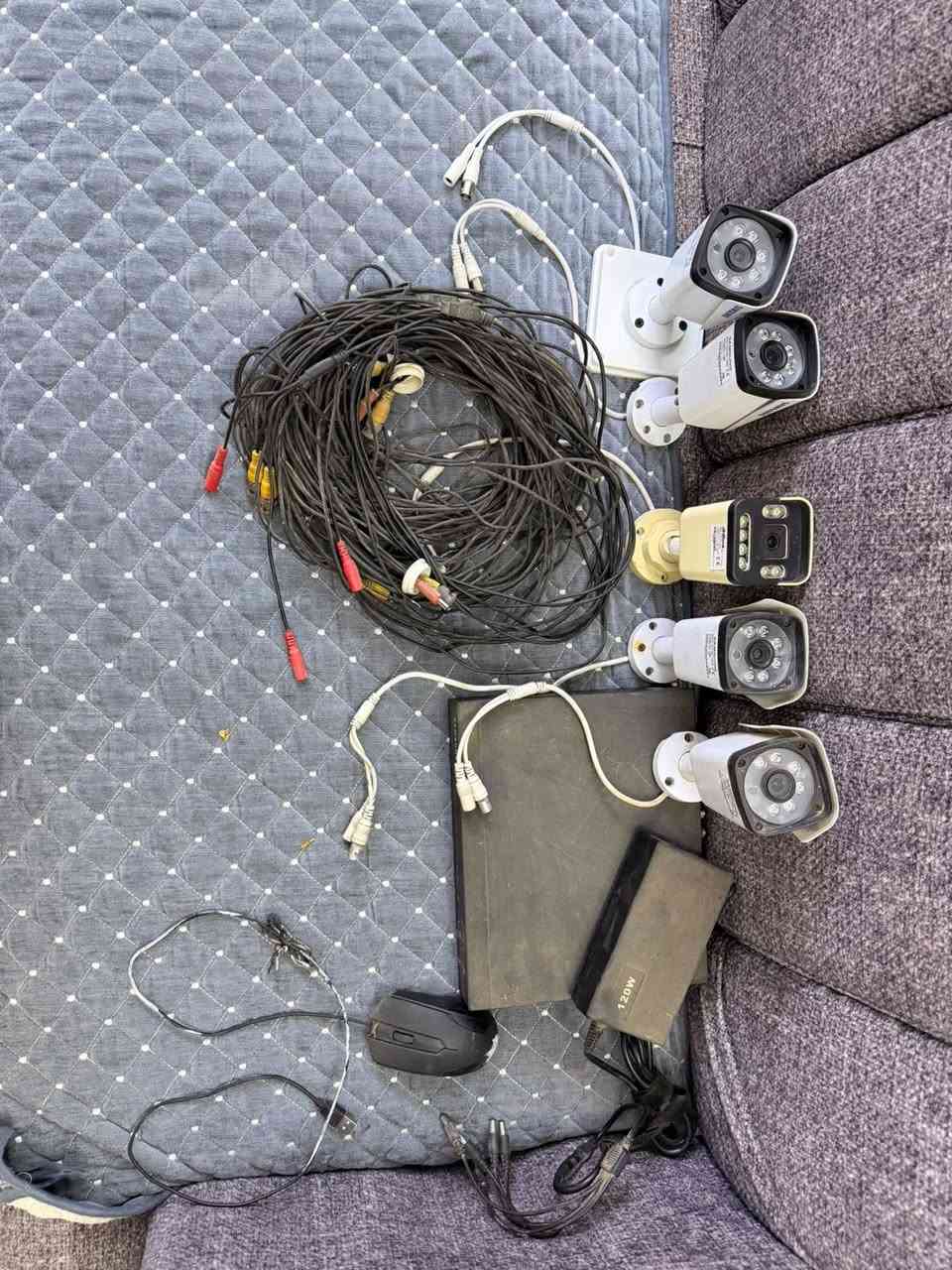 للبيع كلهن ب80مدينة الصدر قطاع 11هذا رقمي***********
