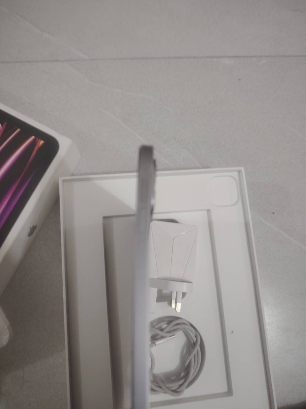 ايباد M2 • ١٢٨ • بطاريه ٨٥