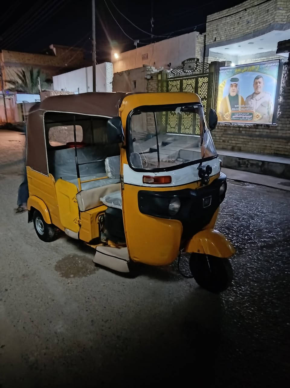 السلام عليكم تكتك البيع موديل 18 الشهر 12 اليوم 30 يعني دخله 19 وراق حلوه ونضيفه نضافه 90 بل ميه  رقم ***********
