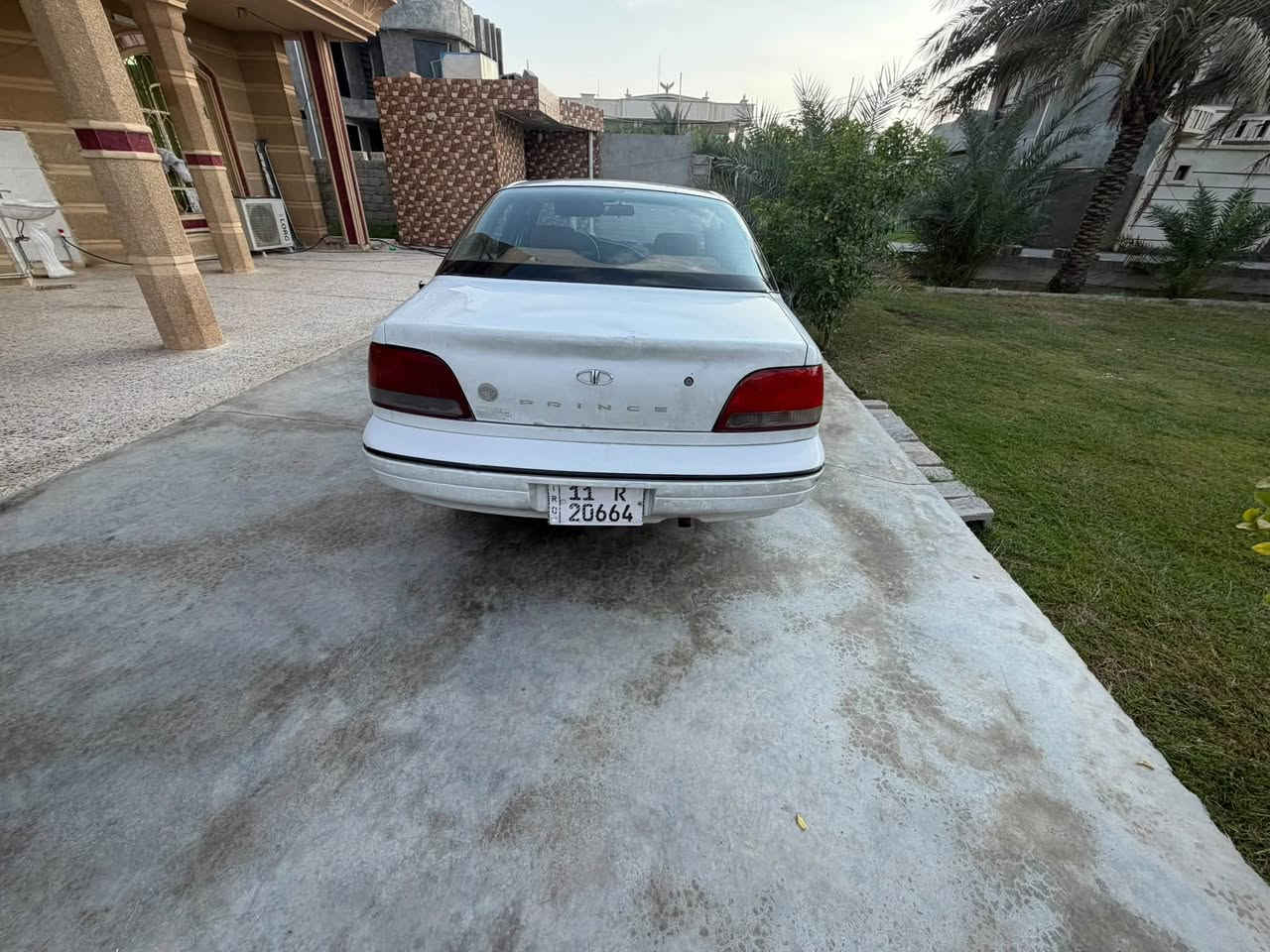 سياره دايو برنس فراشه موديل ٩٦
محرك ١٨٠٠  مفتوح
رقم بغداد إنكليزي. بسمي
تبريد  شغال  فقط نقص غاز
تخم تاير
ربع البنيد صبغ فقط 
أربع أصابع فوك قفل الصندوق 
السياره مكفوله من الضربه ومن الصبغ غير المذكور
السعر ٤٢ وبيه مجال
مكان السياره الفلوجه  الحلابسه
***********
