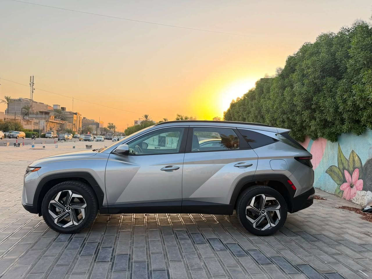 ياالله
السلام عليكم توسان 2024 وارد امريكي  

Hyundai Tucson Sel 2024 Silver 2.5L 4

          حجم المكينه : 2500 
المسافه المقطوعه : 68 الف ميل 
الضرر  :  باب خلفي يمنه مبدل مصبوغ موضح بالصور
                    الايرباك : سليم مطاك ولا ايرباك
#مواصفاتها 
1. شاشه 
2. كامرا
3.تحكم 
4. ويل كب
5. توقف ذاتي 
6. تحديد مسار  
7.لايتات زنون
8. اشاير بالمري
9.لد امامي
10. هندبريك بصمه
11. بصمه 
12. تشغيل عن بعد 
13. رادار امامي
14.اشاير بالمري
15.فتحه
16.كشنات جلد
17.كشن كهرباء
18.صندوك كهرباء
19.شحن وايرليس
20.فور ويل 4X4

السعر : الطلب في التعليقات سيأتي إليك مباشرة 
تفاصيل اكثر هذا رقمي *********** تحياتي
مكان السياره بغداد حي الجامعه
