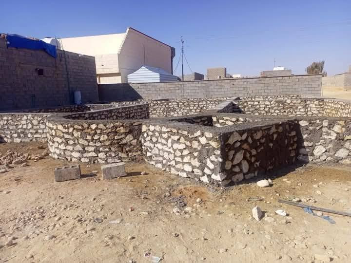 بنه بلوك والحجر موجود بنه درجى اولى *********** نتصل
