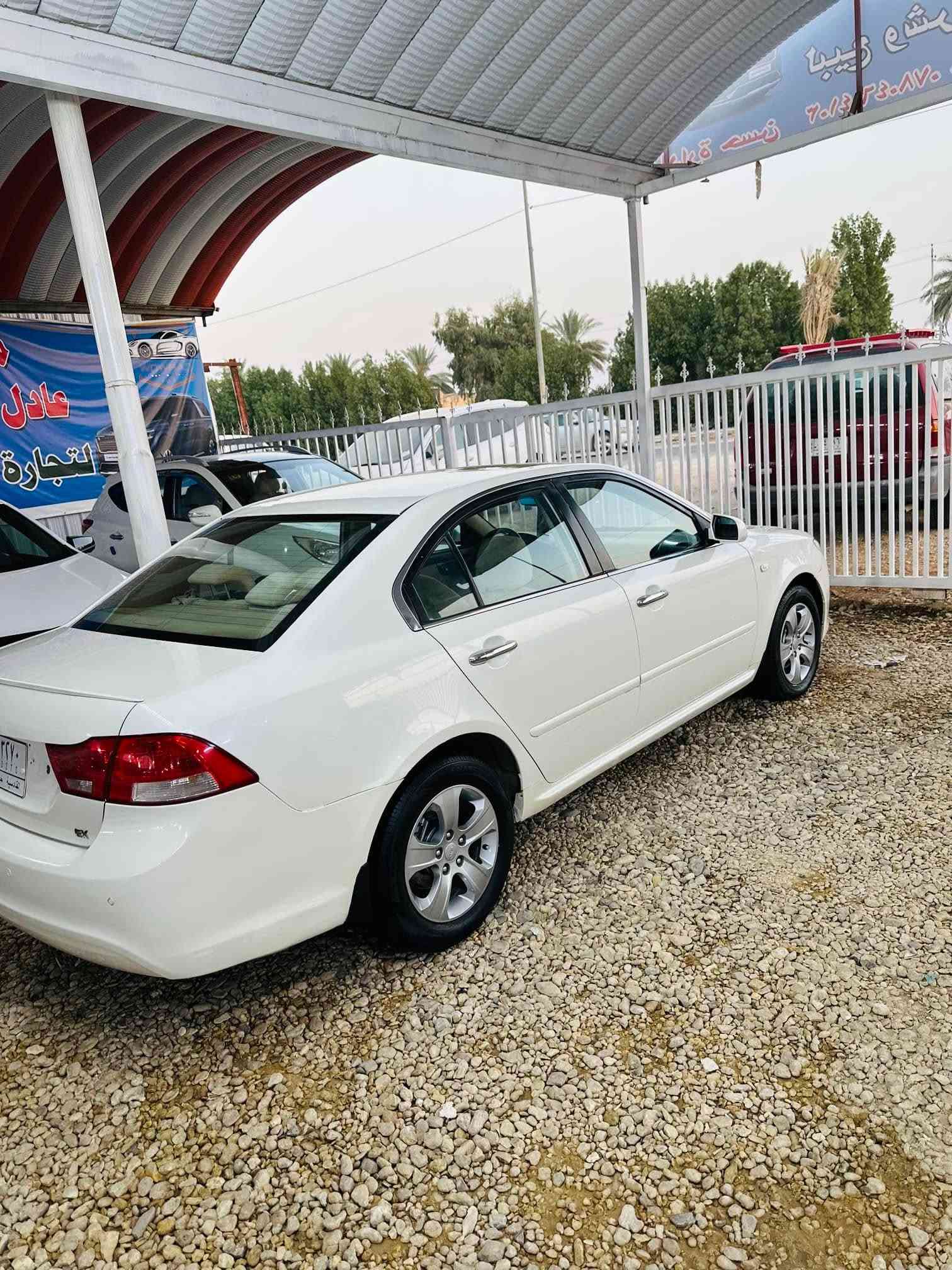 اوبتيما 
موديل 2009
سيارة جديدة 
بدون صبغ مكفوله 
ماشيه 150
سياره جاهزه من كلش 
السعر 125$
اتصال ***********
