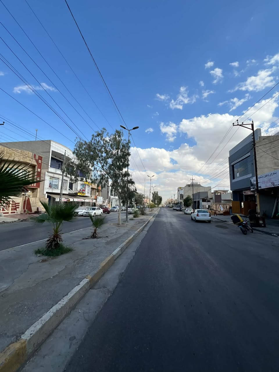 عمارة تجارية • ٣٢٠م • حي الصديق